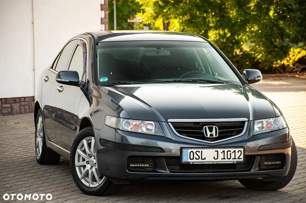 Honda Accord 2.0 Sport - 1