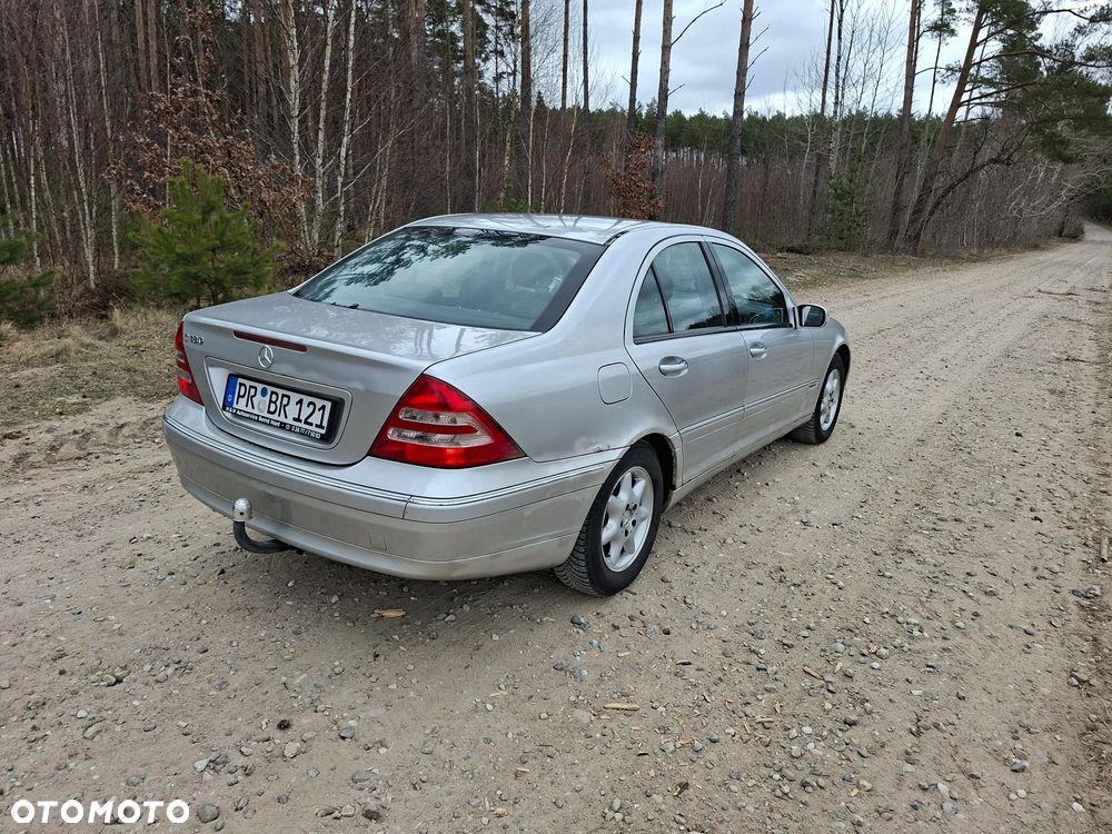 Mercedes-Benz Klasa C 180 Avantgarde - 4