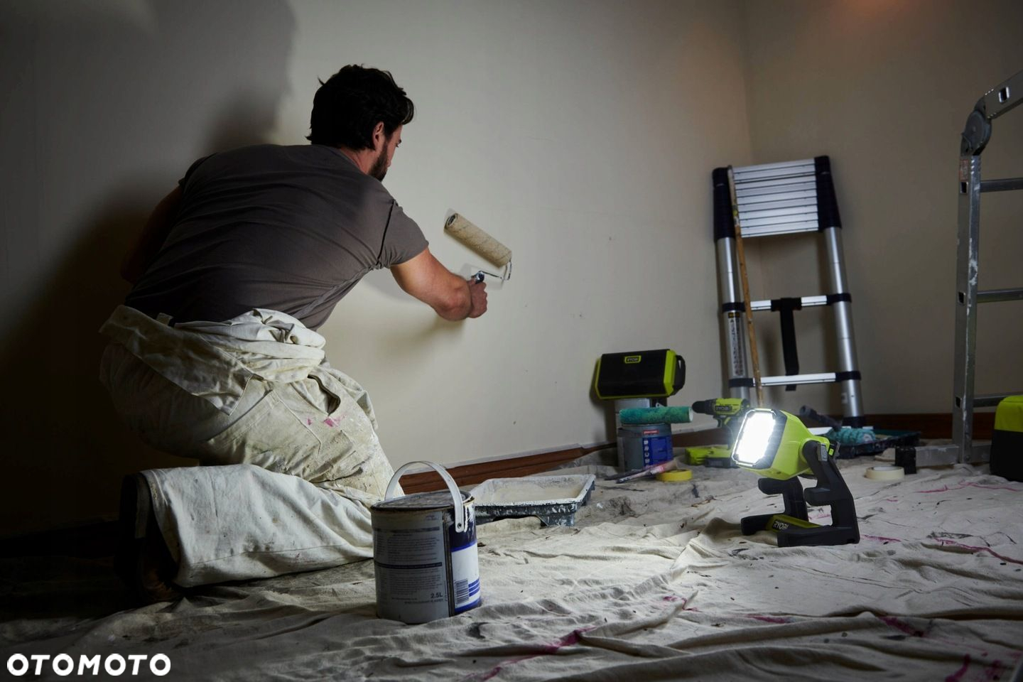 RYOBI RLFD18 LAMPA WARSZTATOWA 18V PRZENOŚNA  2Ah - 7