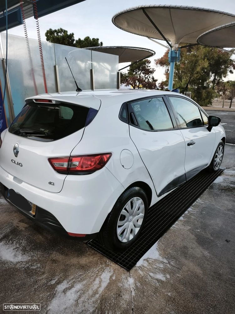 Renault Clio - 2