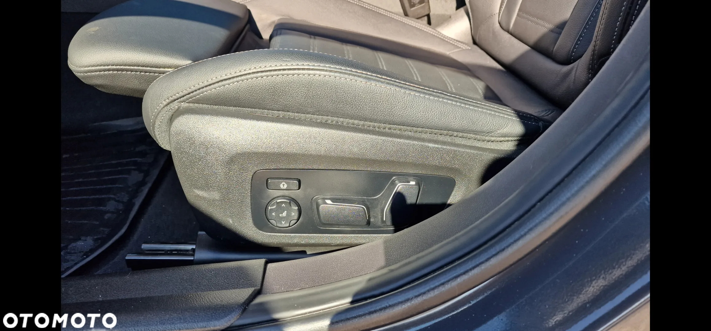 BMW Seria 3 330i Luxury Line - 20