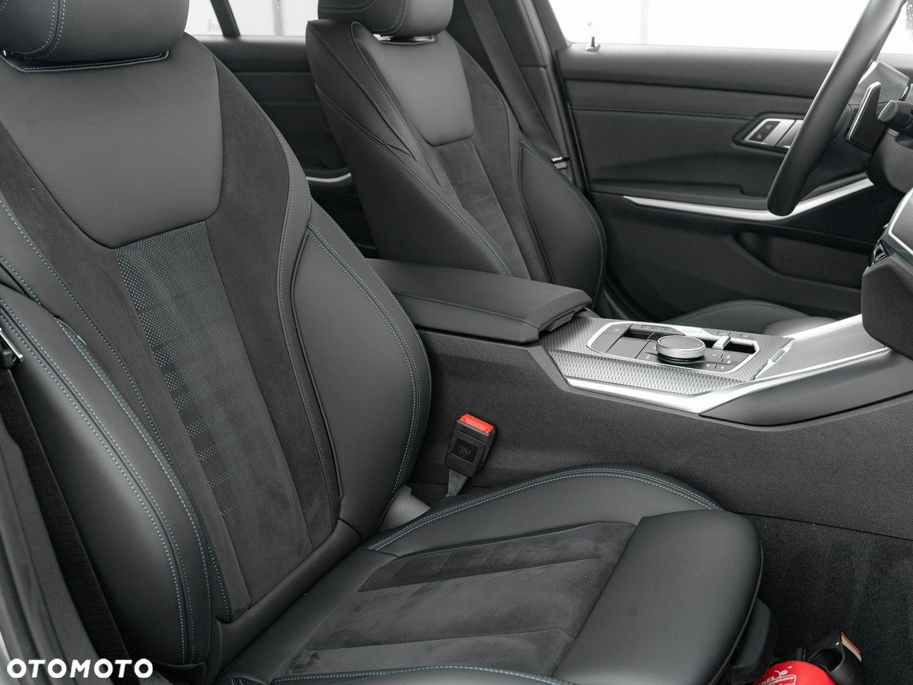 BMW Seria 3 320d xDrive M Sport sport - 32