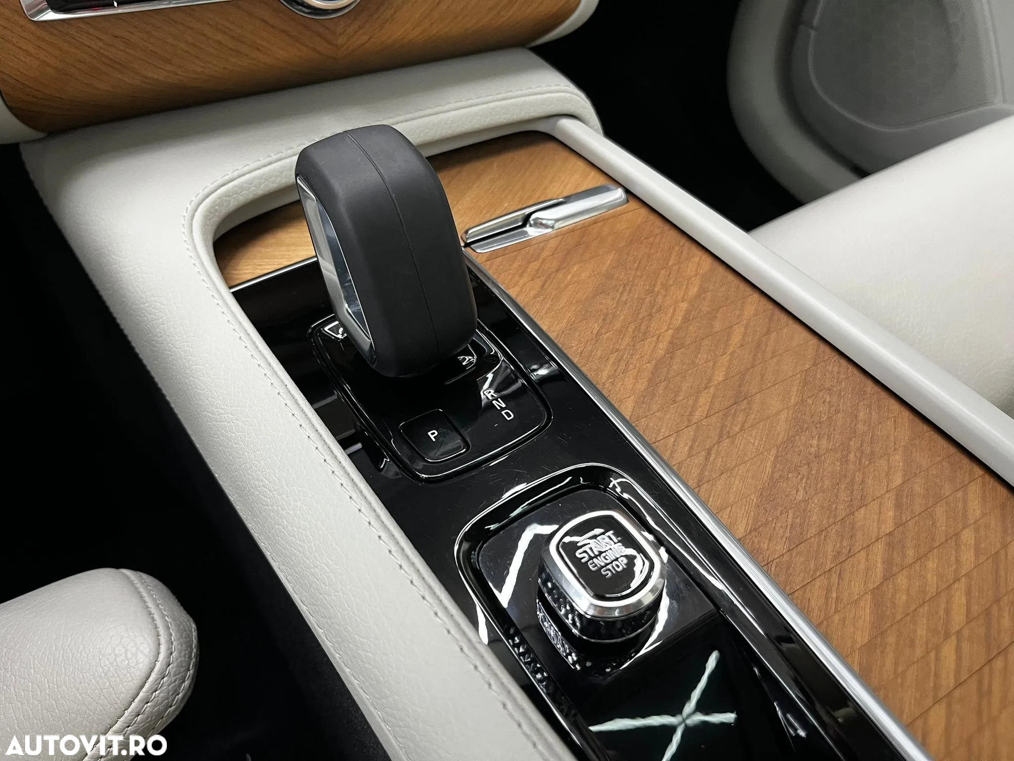 Volvo XC 90 T8 AWD Recharge Geartronic Inscription - 16