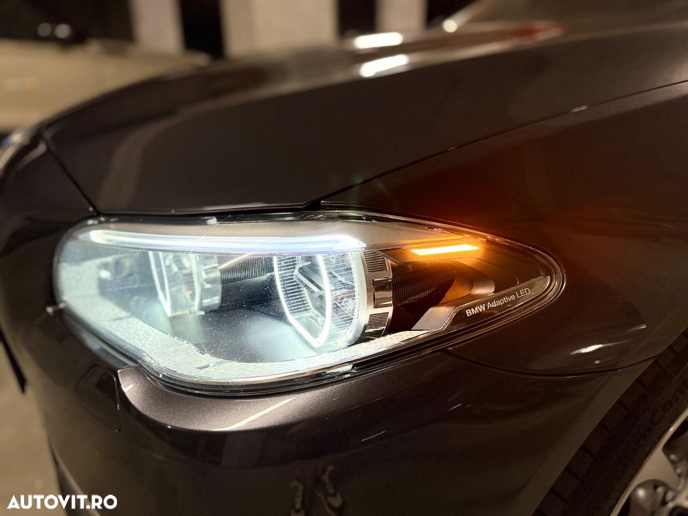 BMW Seria 5 520d Aut. Luxury Line - 2