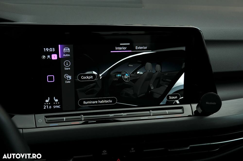 Volkswagen Golf 1.5 eTSI ACT DSG MHEV Style - 23