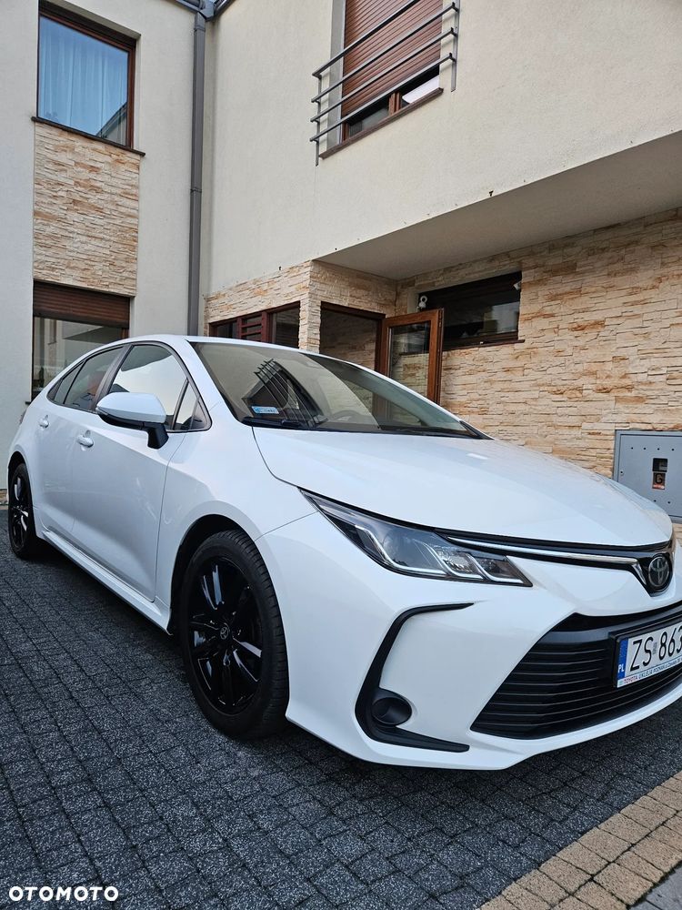 Toyota Corolla - 1
