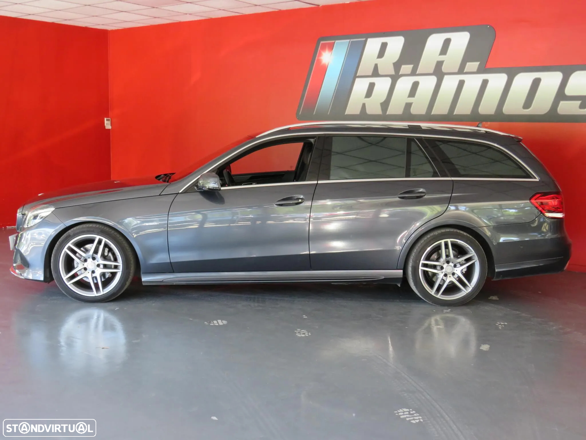 Mercedes-Benz E 250 BlueTEC Avantgarde Auto. - 9