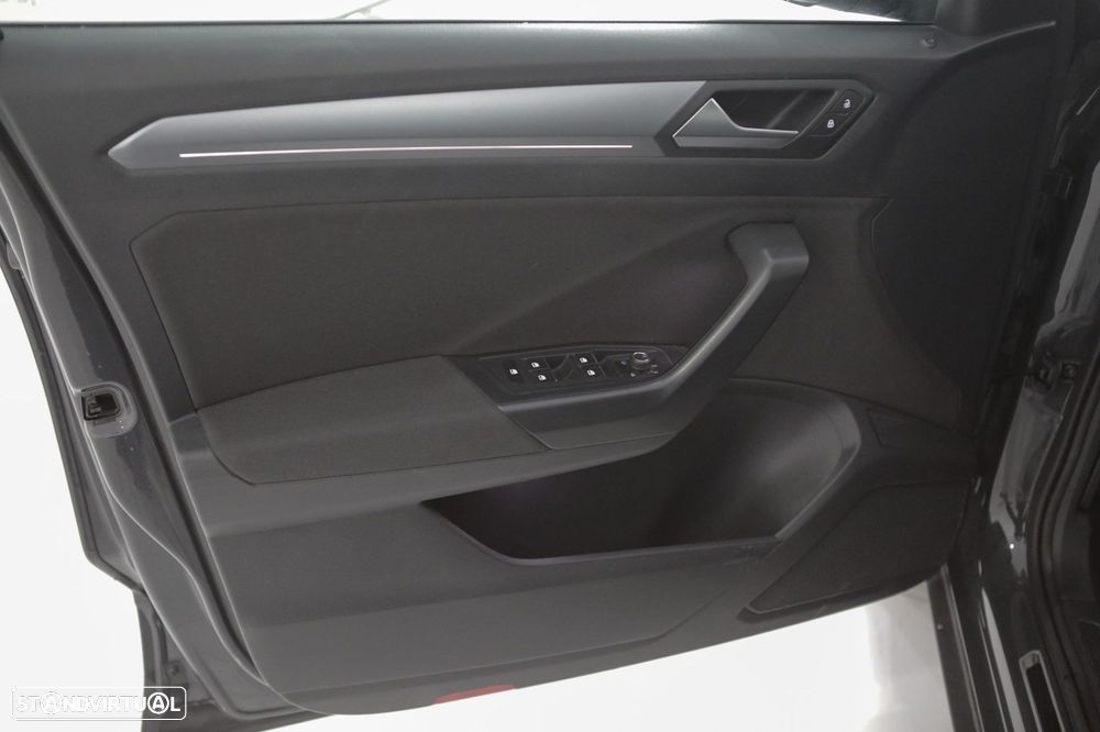 VW T-Roc 1.5 TSI Beats DSG - 17