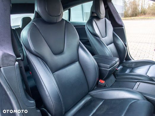 Tesla Model S Long Range Plus - 17