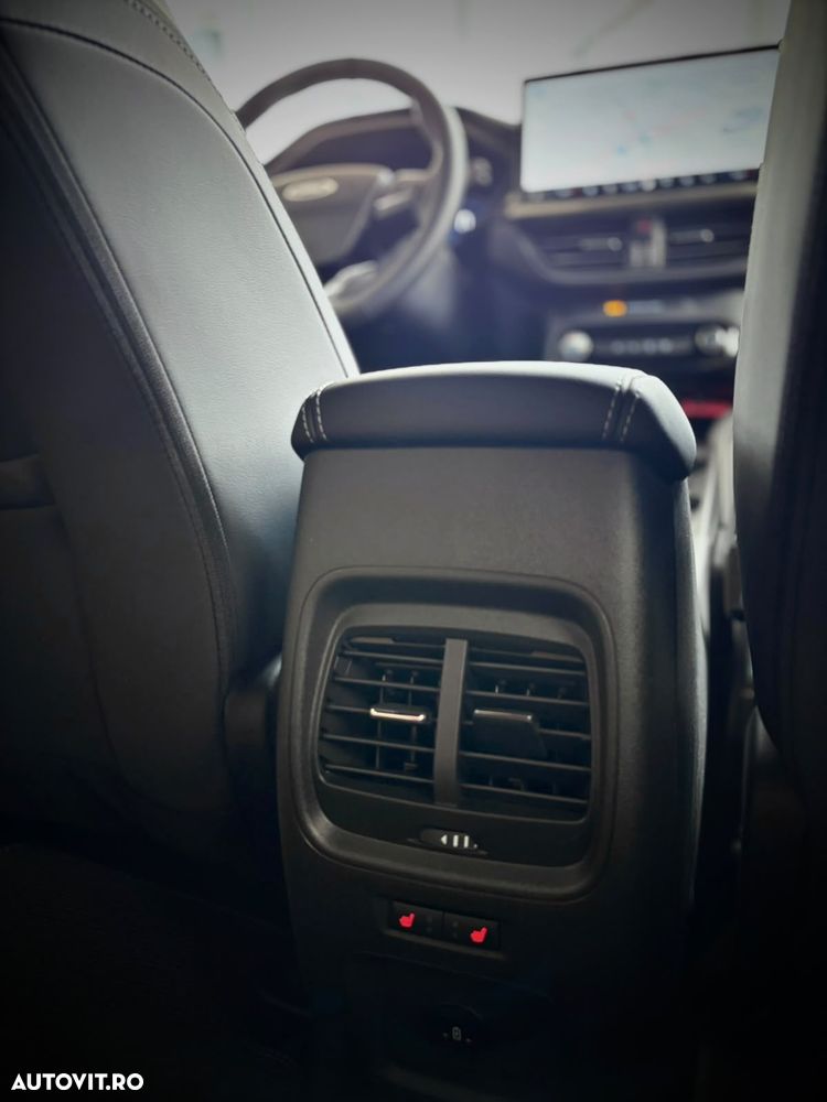 Ford Kuga 2.5 Duratec PHEV SOUND EDITION - 32