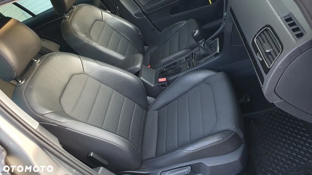 Volkswagen Golf 1.4 TSI BMT Highline - 8