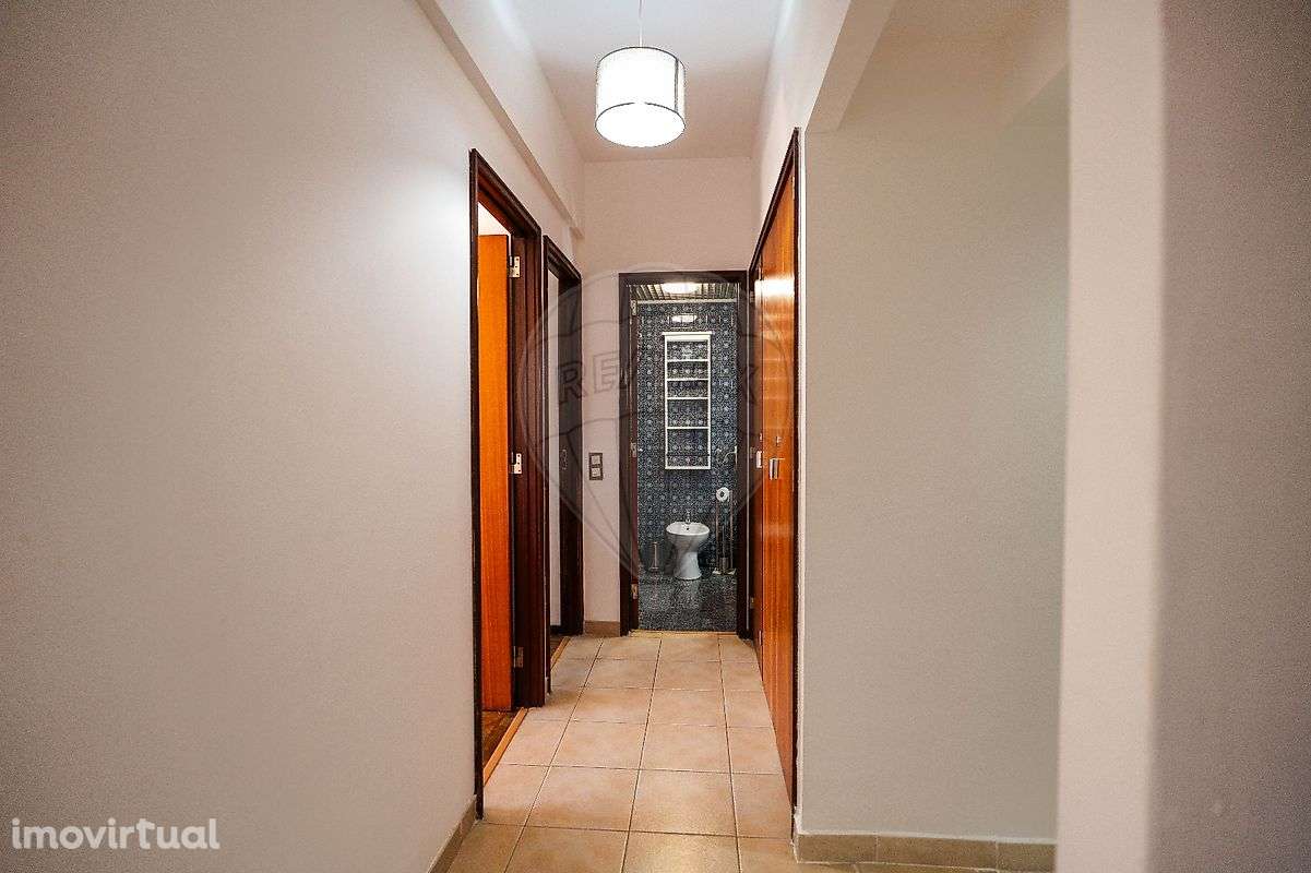 Apartamento T4 para venda - Grande imagem: 2/32