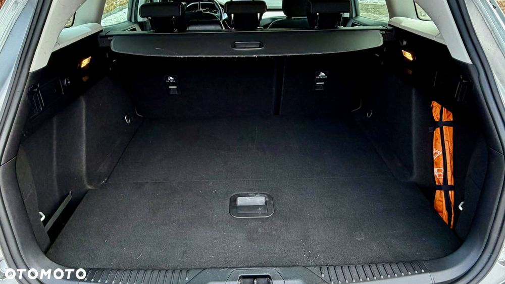 Ford Focus SW 1.5 EcoBlue S&S COOL&CONNECT - 9