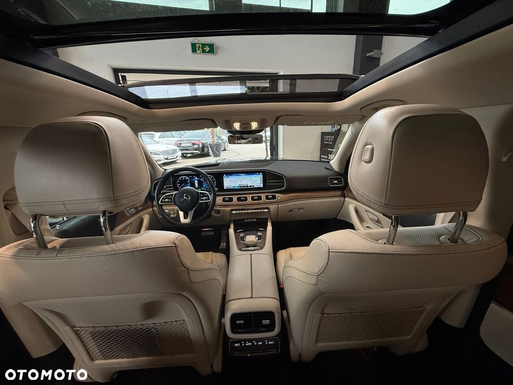 Mercedes-Benz GLS - 21