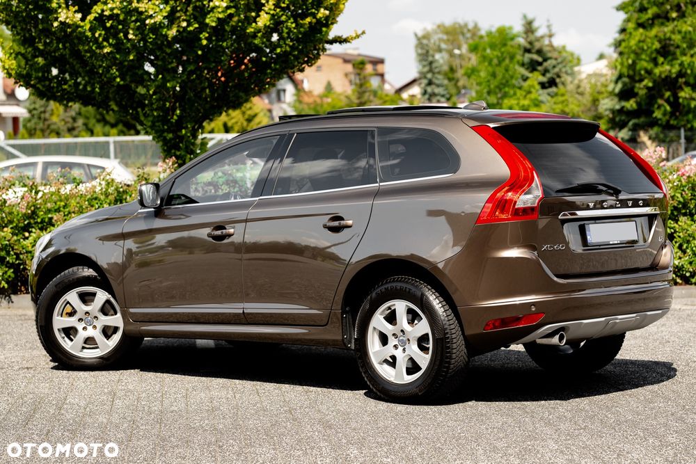 Volvo XC 60 D3 Drive-E Momentum - 14