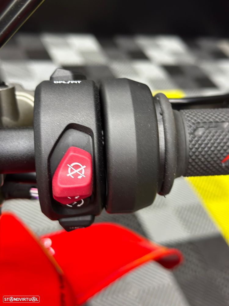 Ducati Streetfighter Street Fighter V4 - 12