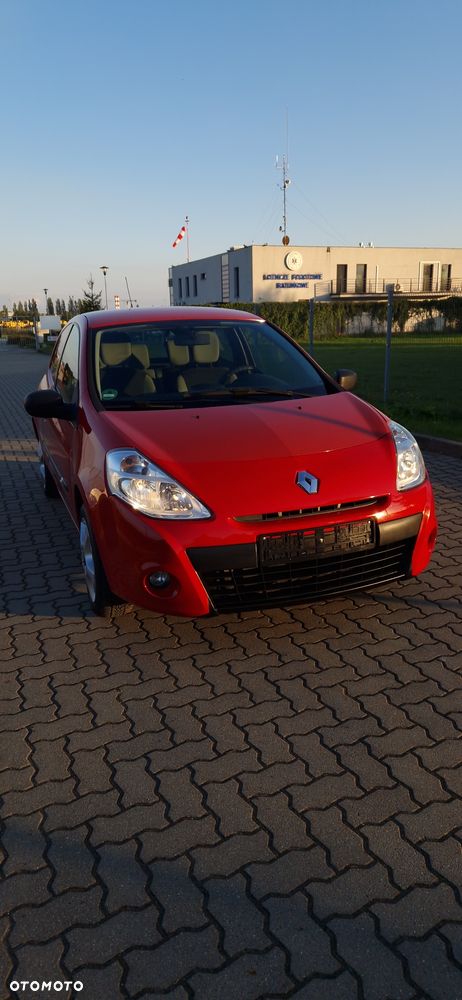 Renault Clio - 2