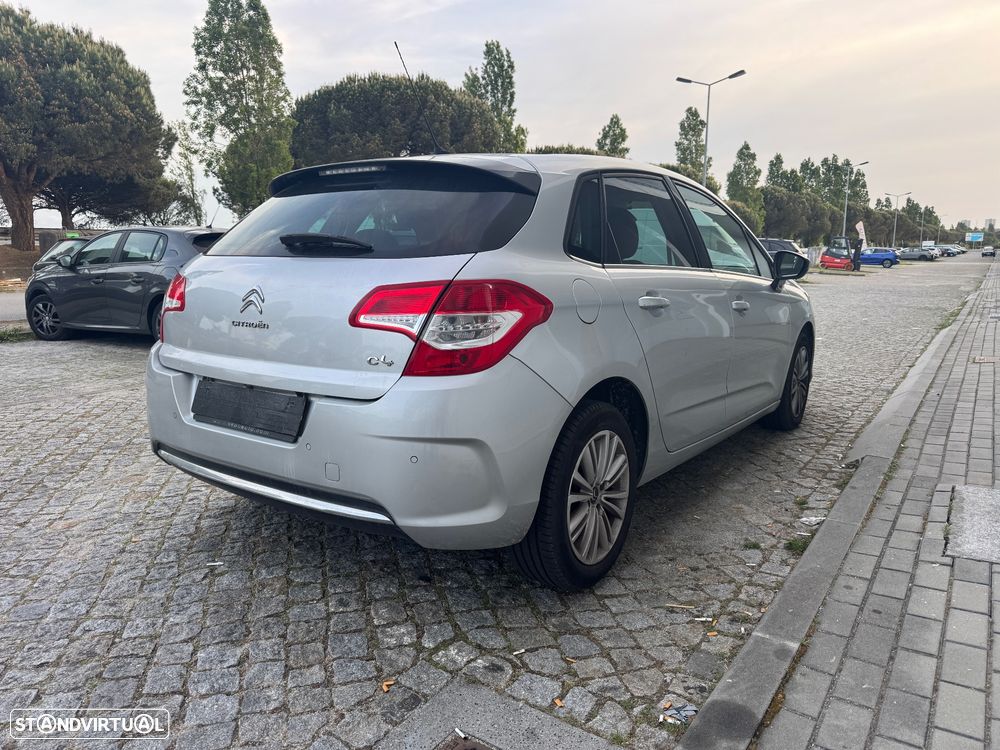 Citroën C4 1.6 HDi Attraction - 4