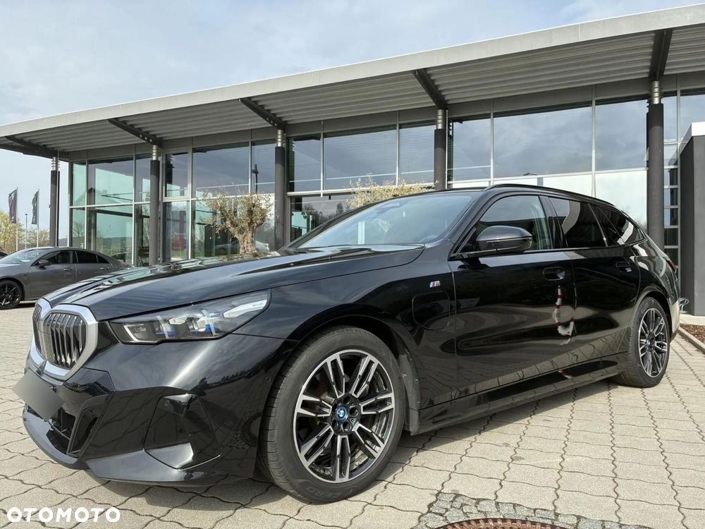 BMW Seria 5 530e PHEV M Sport - 1