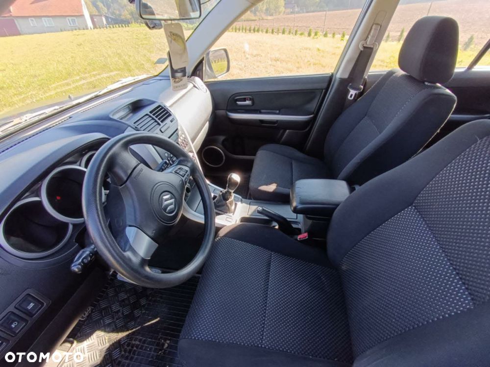 Suzuki Grand Vitara 1.9 DDiS - 5