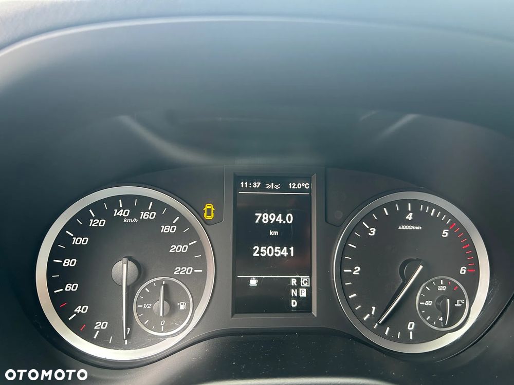 Mercedes-Benz Vito - 15