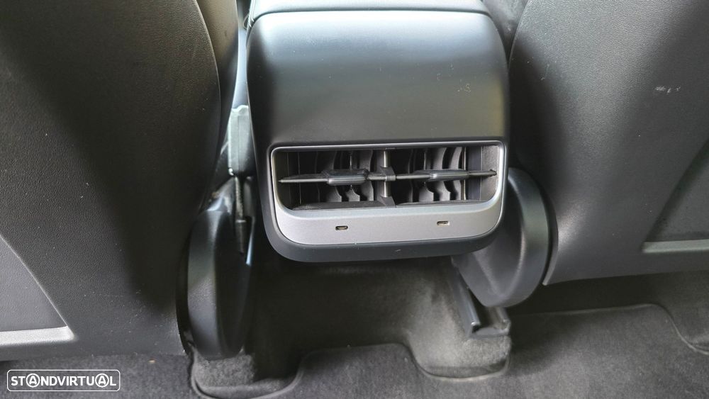 Tesla Model Y Long Range Tração Integral - 56