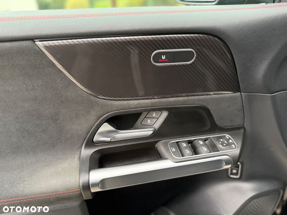 Mercedes-Benz GLB 220 d 8G-DCT AMG Line - 26