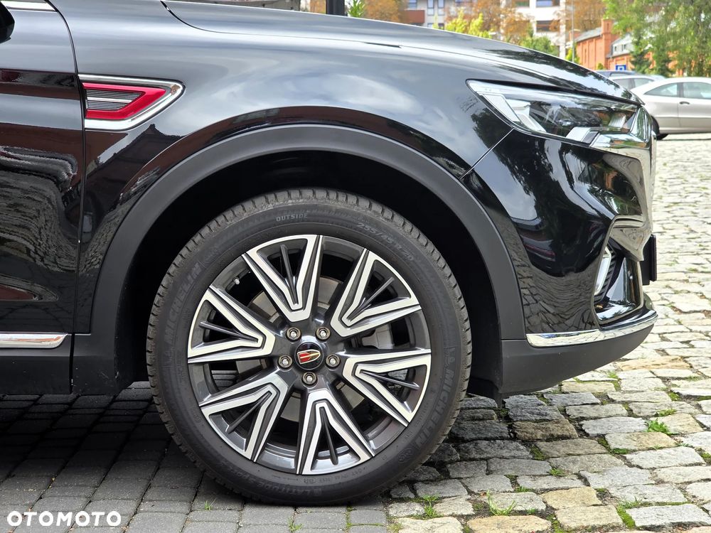 Hongqi HS5 - 11