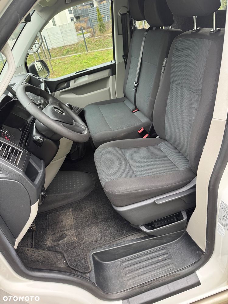Volkswagen Transporter - 21