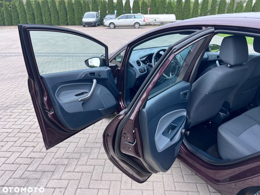 Ford Fiesta 1.25 Trend - 15