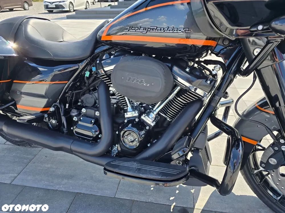 Harley-Davidson Touring Road Glide - 19