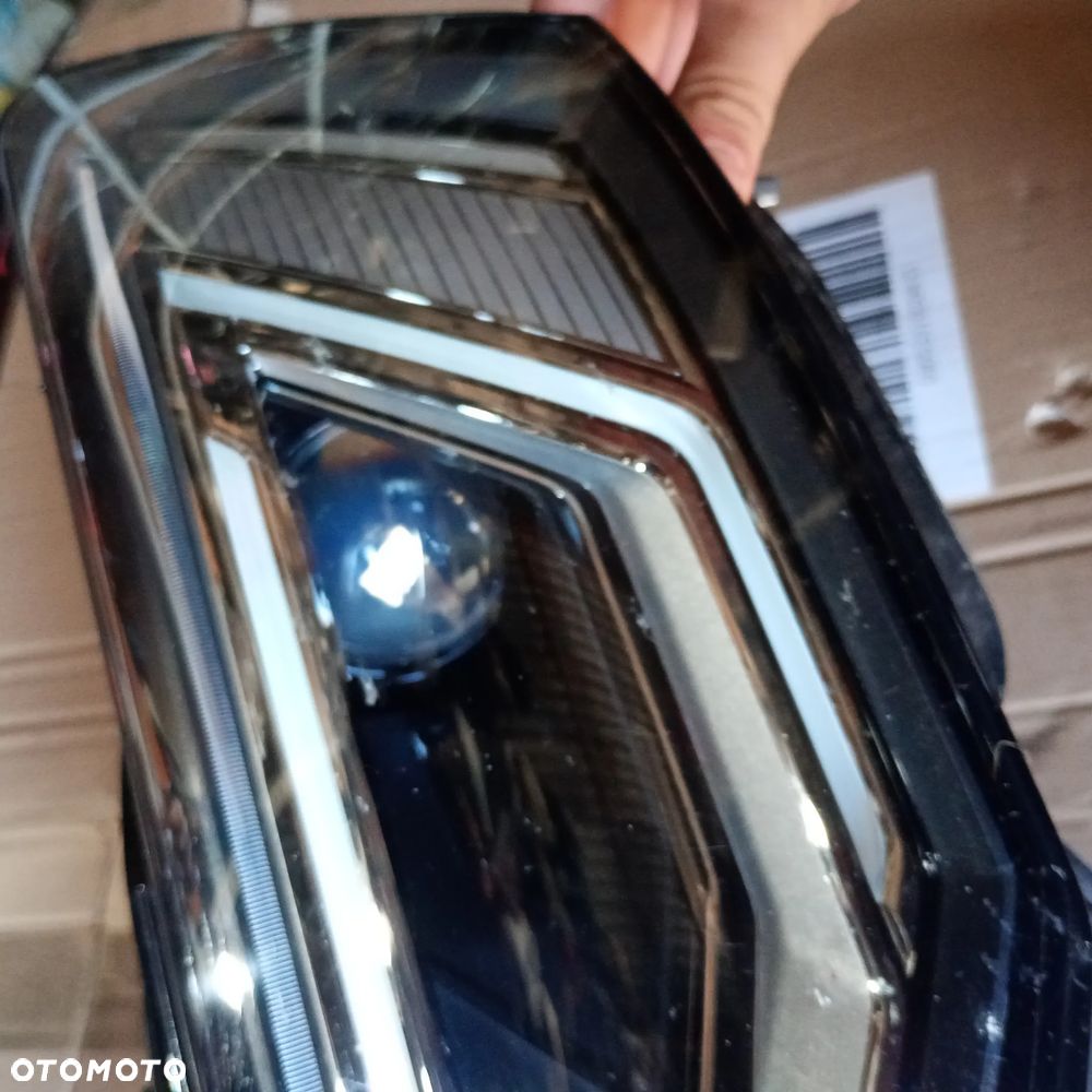 Lampa przednia lewa A6 C8 full LED 4K0253039 - 3