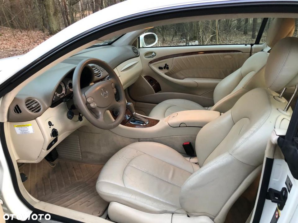 Mercedes-Benz CLK - 10