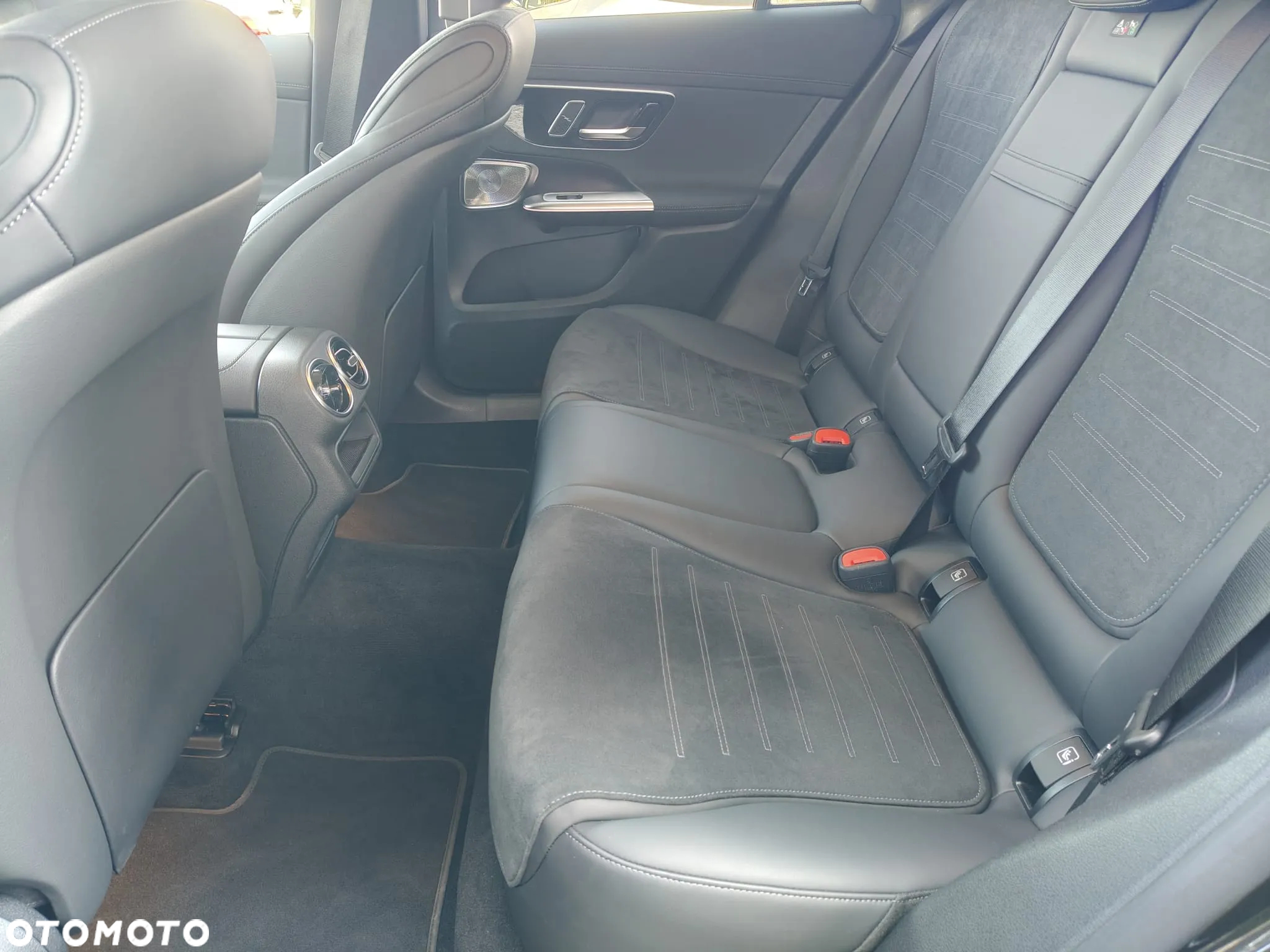 Mercedes-Benz GLC Coupe 200 mHEV 4-Matic AMG Line - 26