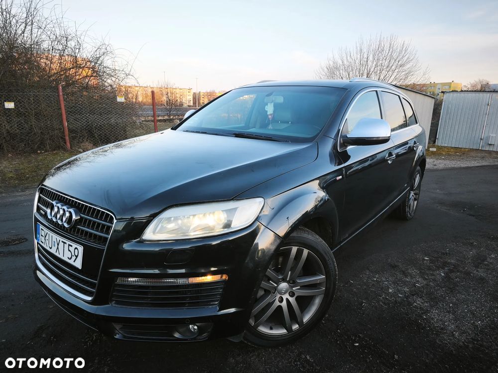 Audi Q7 - 1