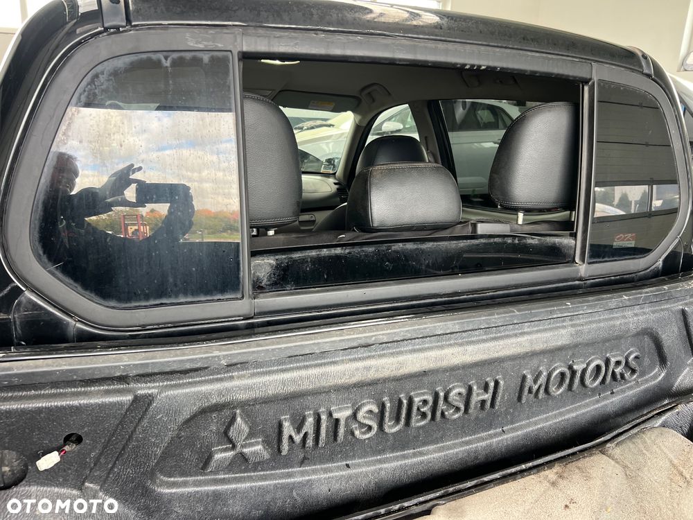 Mitsubishi L200 2.5 DID Instyle Sport - 8