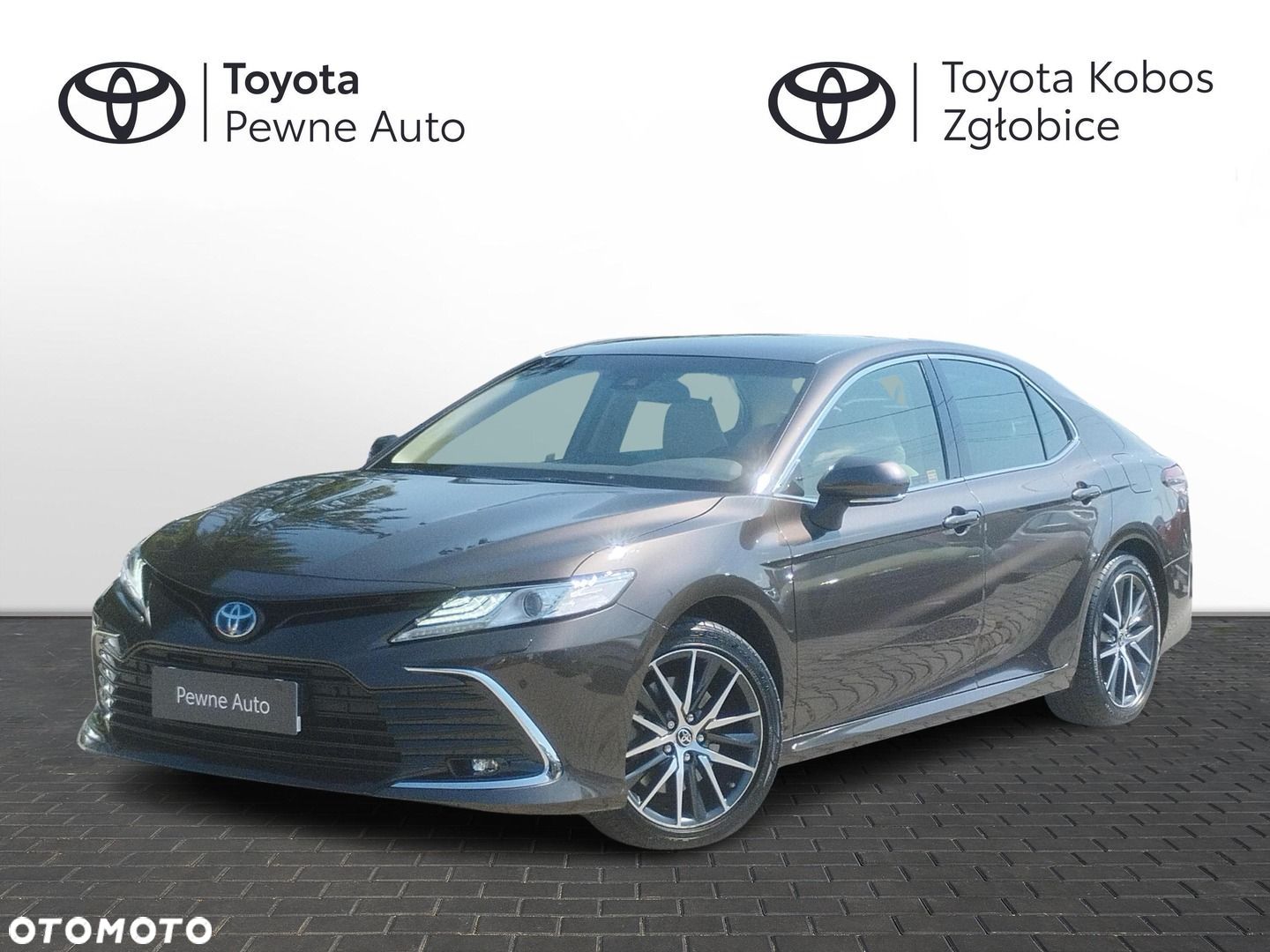 Toyota Camry - 1