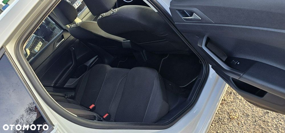 Volkswagen Polo - 10