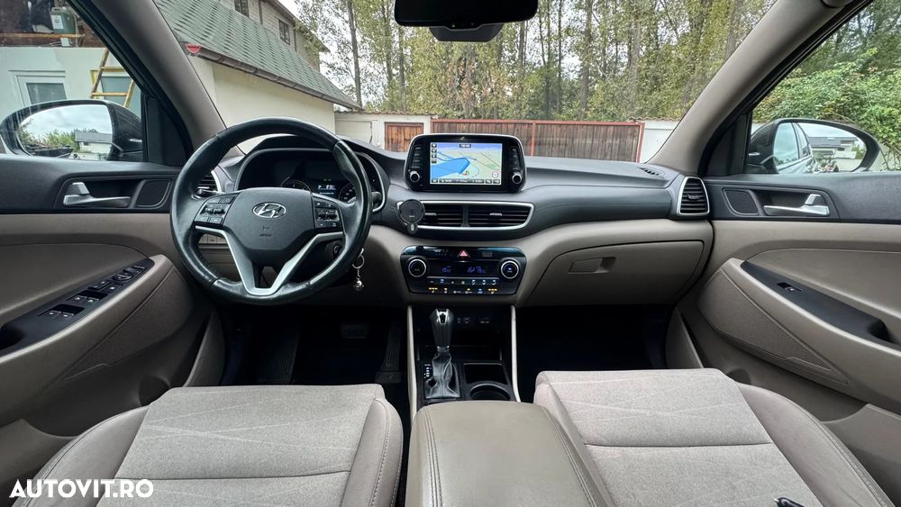 Hyundai Tucson 2.0 CRDI 4WD 8AT Premium - 2
