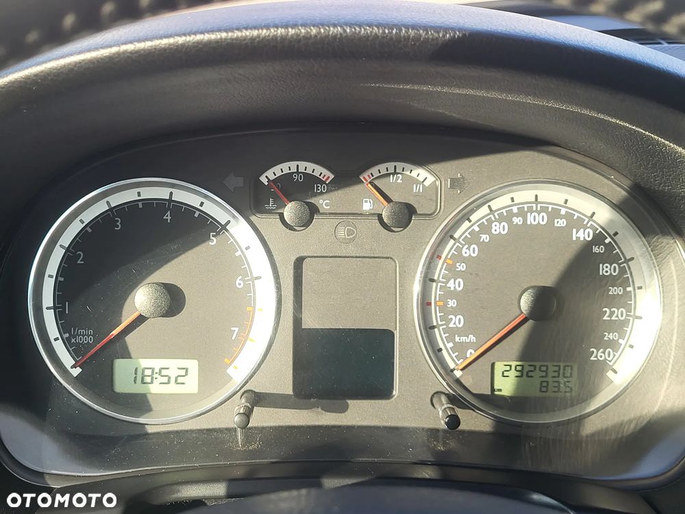 Volkswagen Bora 1.8T Highline - 13