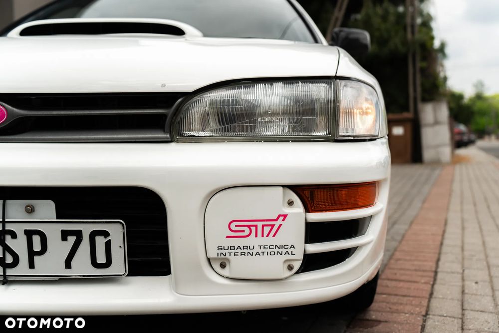 Subaru Impreza 2.0 GT - 14