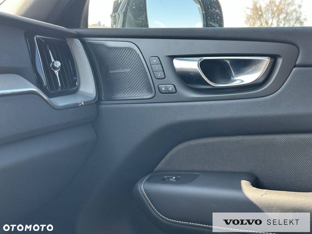 Volvo XC 60 - 23