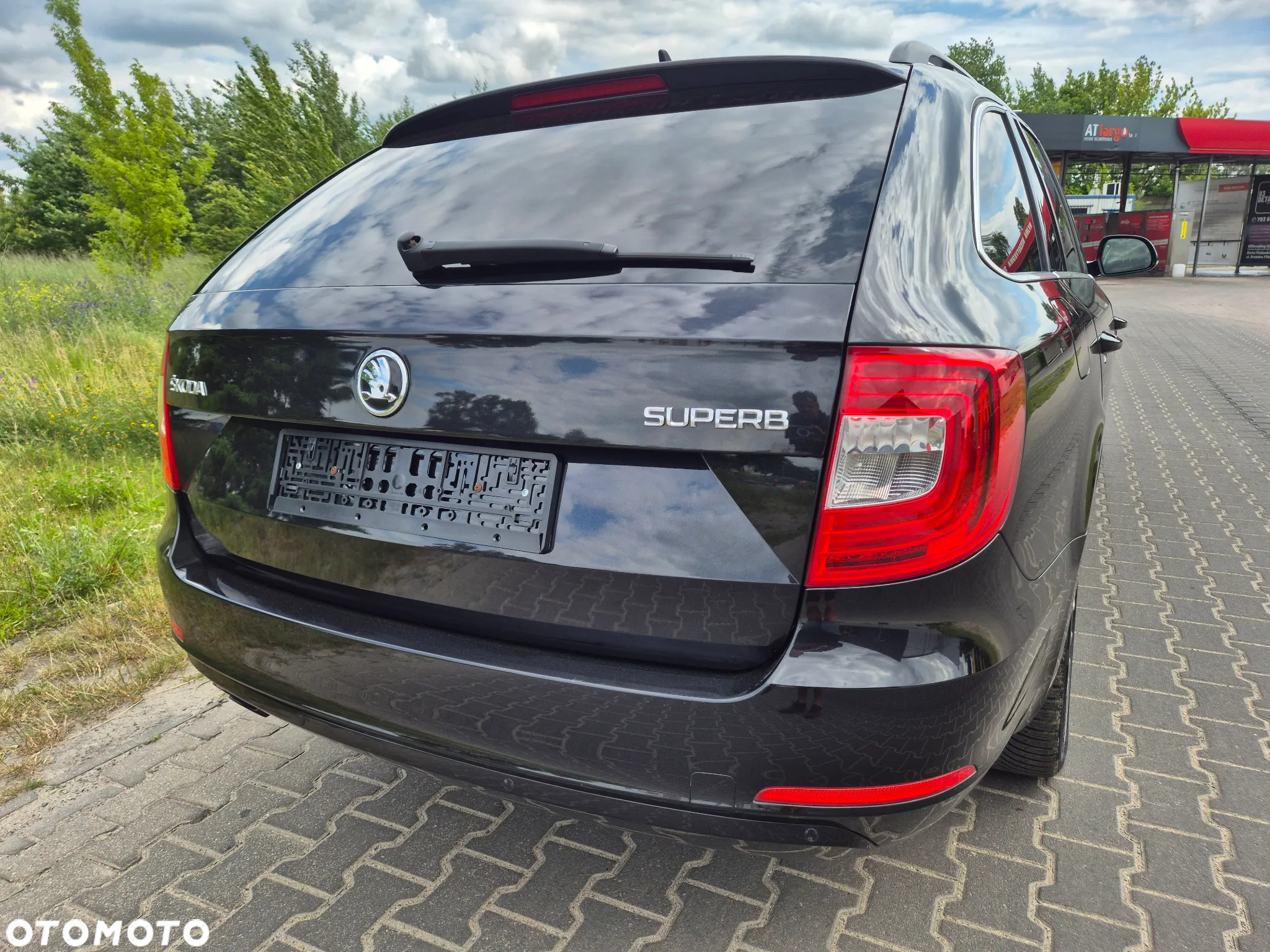 Skoda Superb 2.0 TDI DSG Exclusive - 12
