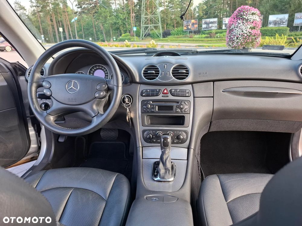 Mercedes-Benz CLK - 6