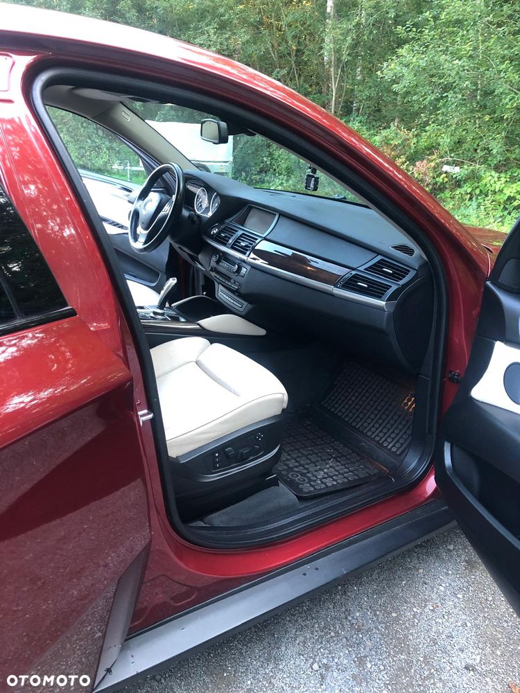 BMW X6 35i xDrive - 11