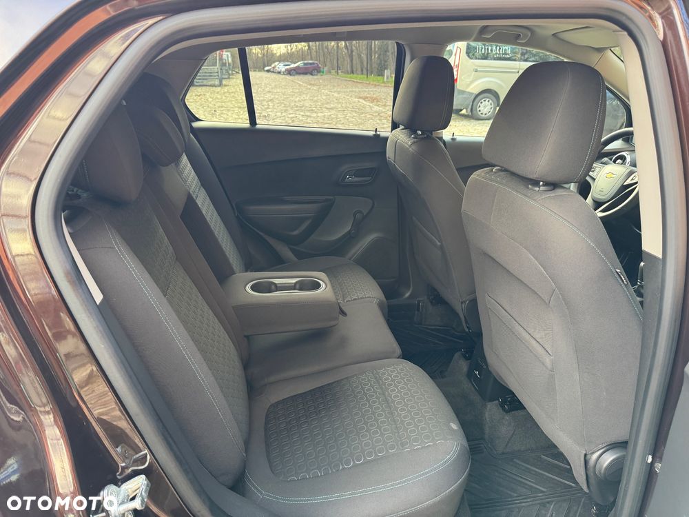 Chevrolet Trax 1.6 LS - 25