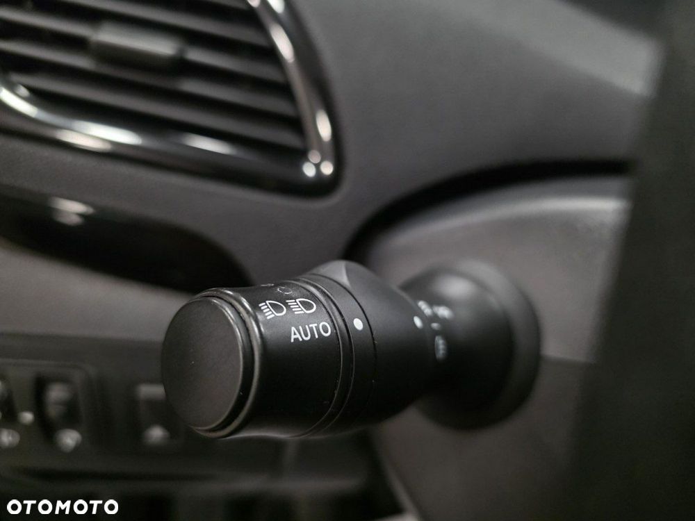 Renault Grand Scenic Gr 1.4 16V TCE Bose Edition - 22