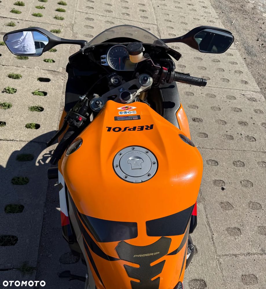 Honda CBR - 3