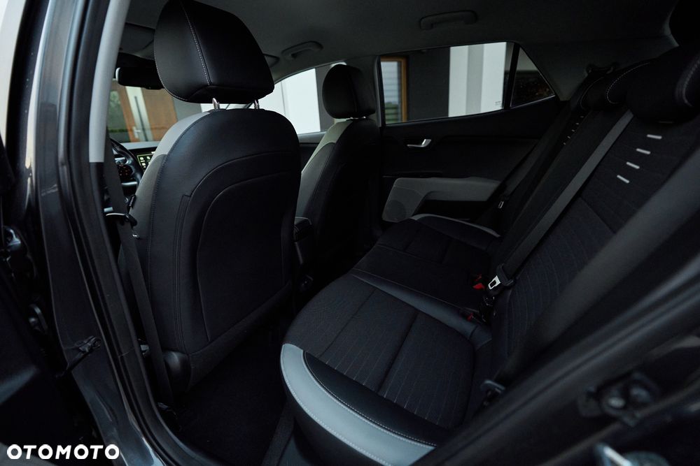 Kia Stonic - 25