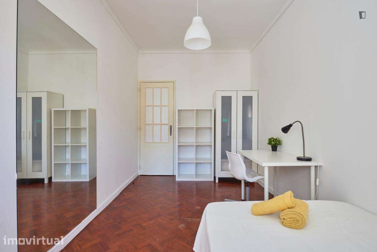 Quarto - localizado em Saldanha Lisbon - Grande imagem: 4/44